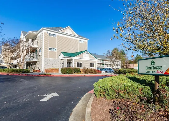 Hometowne Studios By Red Roof Atlanta - Chamblee